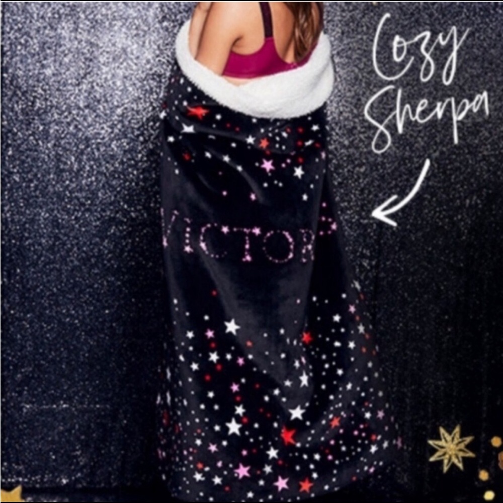 NWT Black Starry VICTORIAS SECRET SHERPA BLANKET